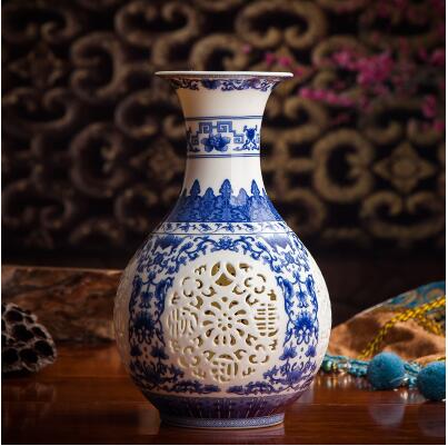 Antique Jingdezhen Handicraft Ceramic Vase Chinese Pierced Hollow Vase Wedding Gifts Home Furnishing Decoration Craft Articles