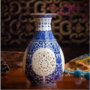 Antique Jingdezhen Handicraft Ceramic Vase Chinese Pierced Hollow Vase Wedding Gifts Home Furnishing Decoration Craft Articles